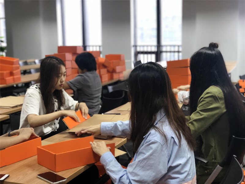 沒喝到秋天第一杯奶茶的，干了這份愛馬仕橙~