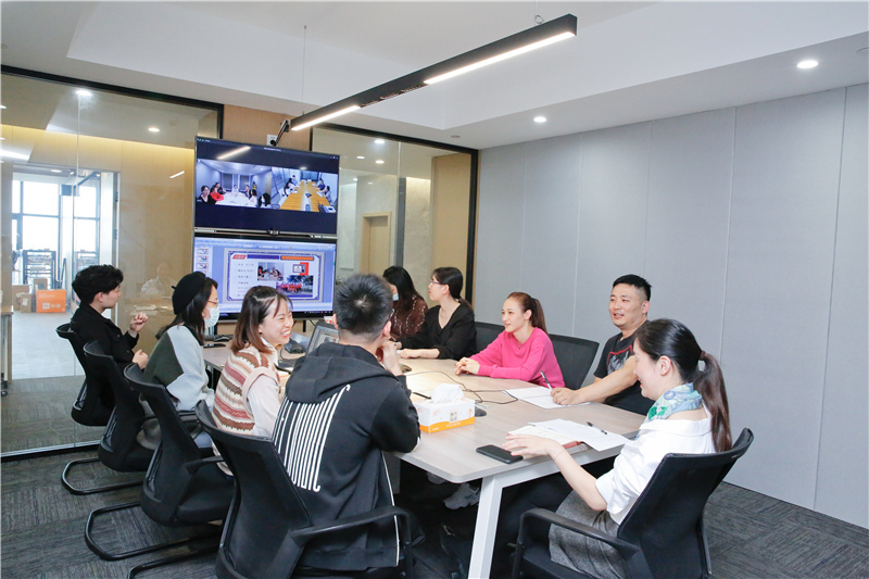 集團召開2019-2020社團交流暨優(yōu)秀社長表彰會