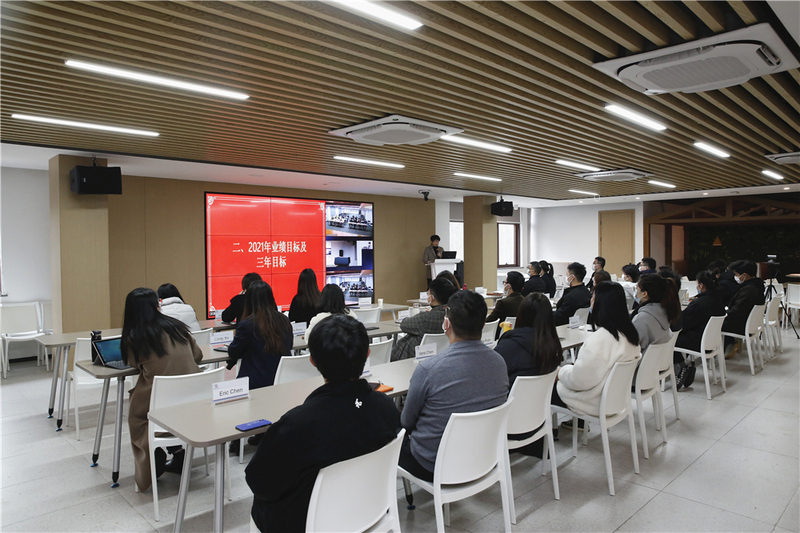 2021，讓我們一起豁出去