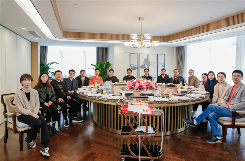 集團(tuán)舉行3月生日管理層餐敘